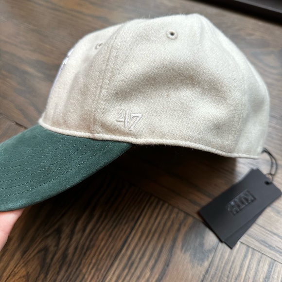 KITH BRAND NEW - never worn Kith NY Yankee Hat. Size Small - Picture 11 of 14